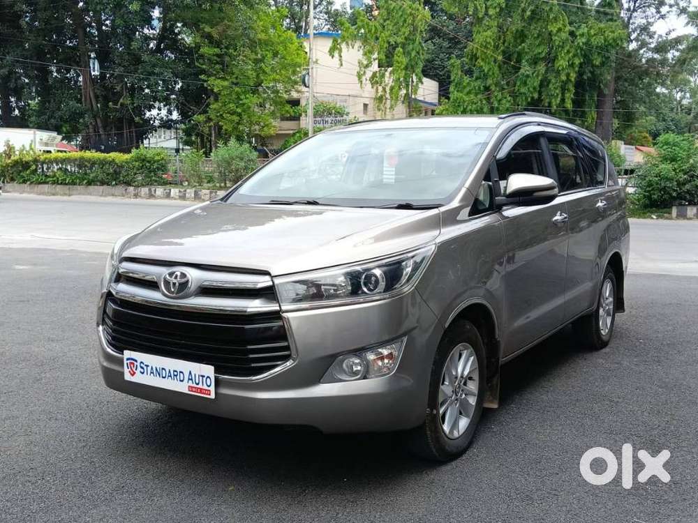 Toyota Innova Crysta 2.4 Vx Mt 8s, 2016, Diesel