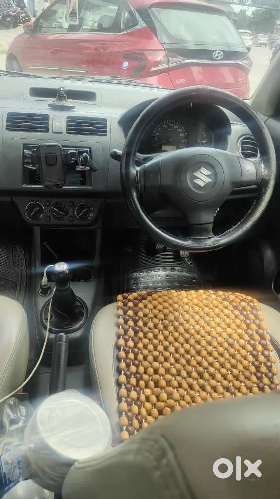 Maruti Suzuki Dzire 2015