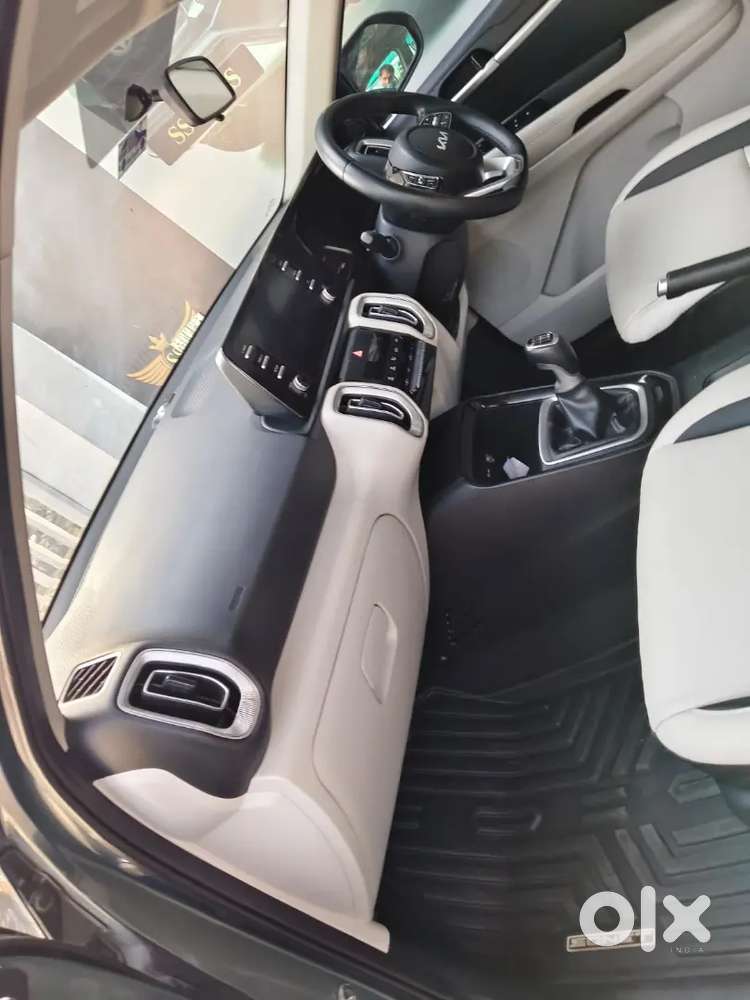 Kia Sonet 2024 Diesel 17560 Km Driven