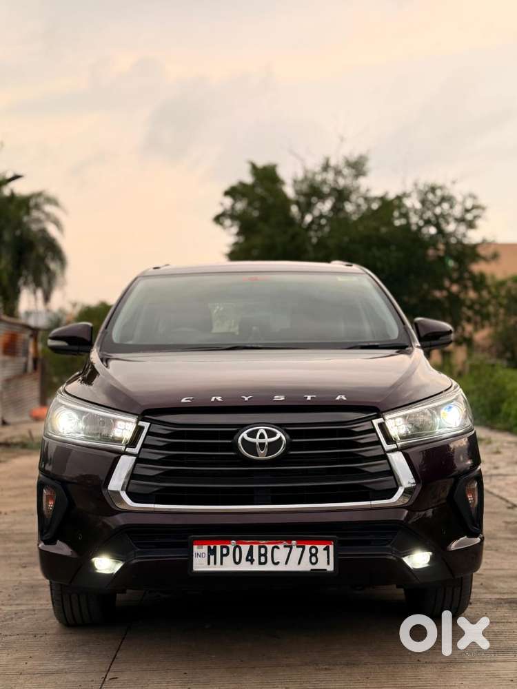 Toyota Innova Crysta [2020-ongoing] 2.4 Vx 8 Str, 2021, Diesel