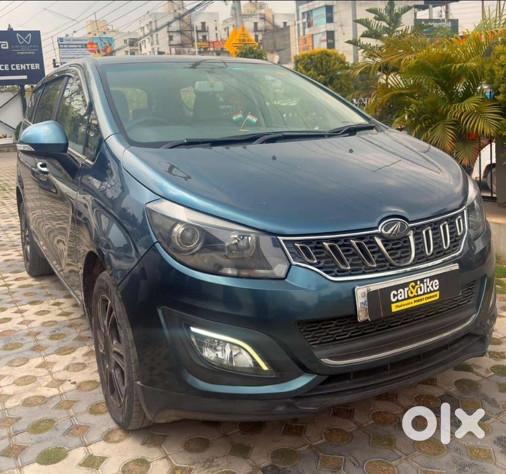 Mahindra Marazzo M8, 2018, Diesel