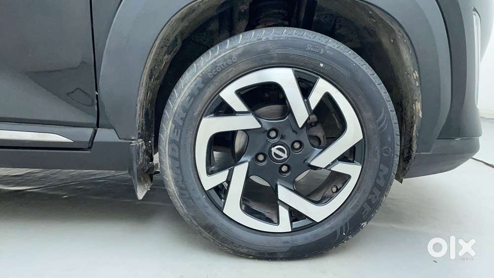 Nissan Magnite 1.0 Xv Premium Turbo Cvt, 2022, Petrol