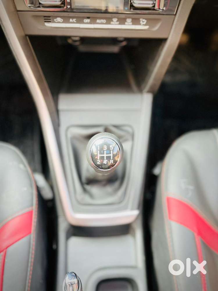 Maruti Suzuki Brezza 1.5 Zxi Smart Hybrid, 2025, Petrol