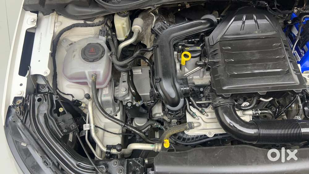Skoda Slavia Style 1.0l Tsi Mt, 2022, Petrol