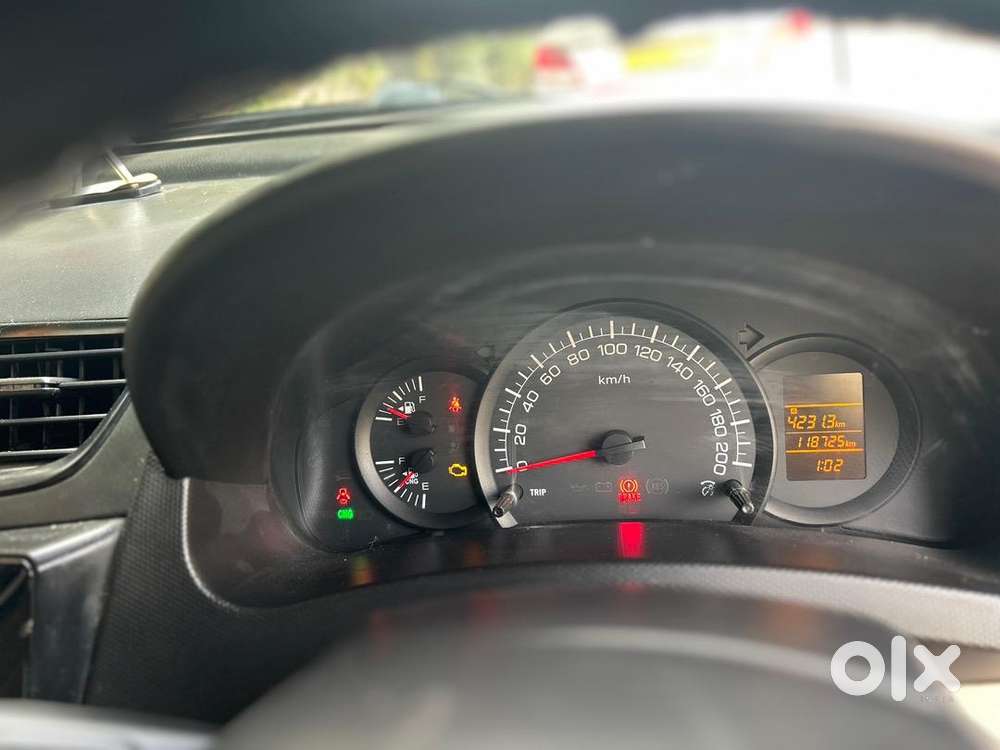 Maruti Suzuki Dzire Cng & Hybrids 118000 Km Driven