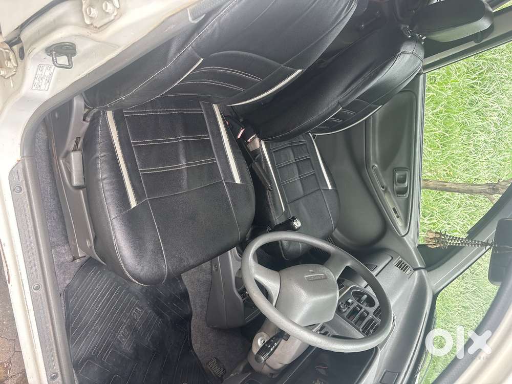 Zen Lxi 2005 Petrol White  Color
