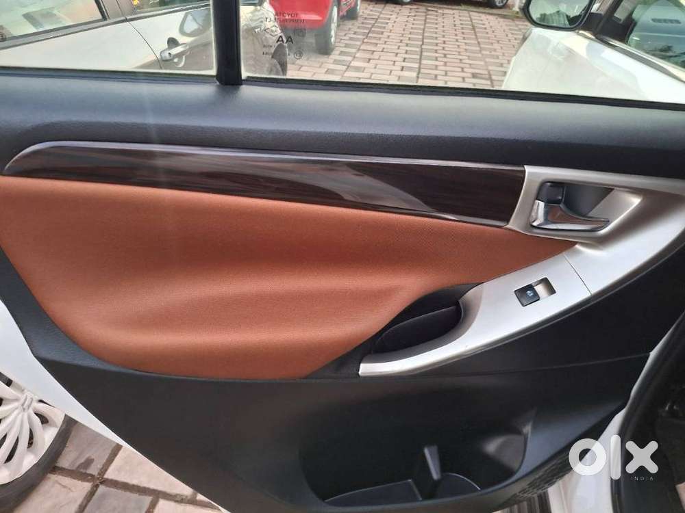 Toyota Innova Crysta [2020-ongoing] 2.4 Zx At 7 Str, 2021, Diesel