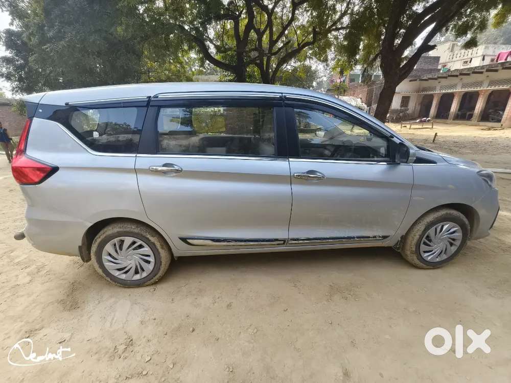 Eartiga Cng Zxi 2025