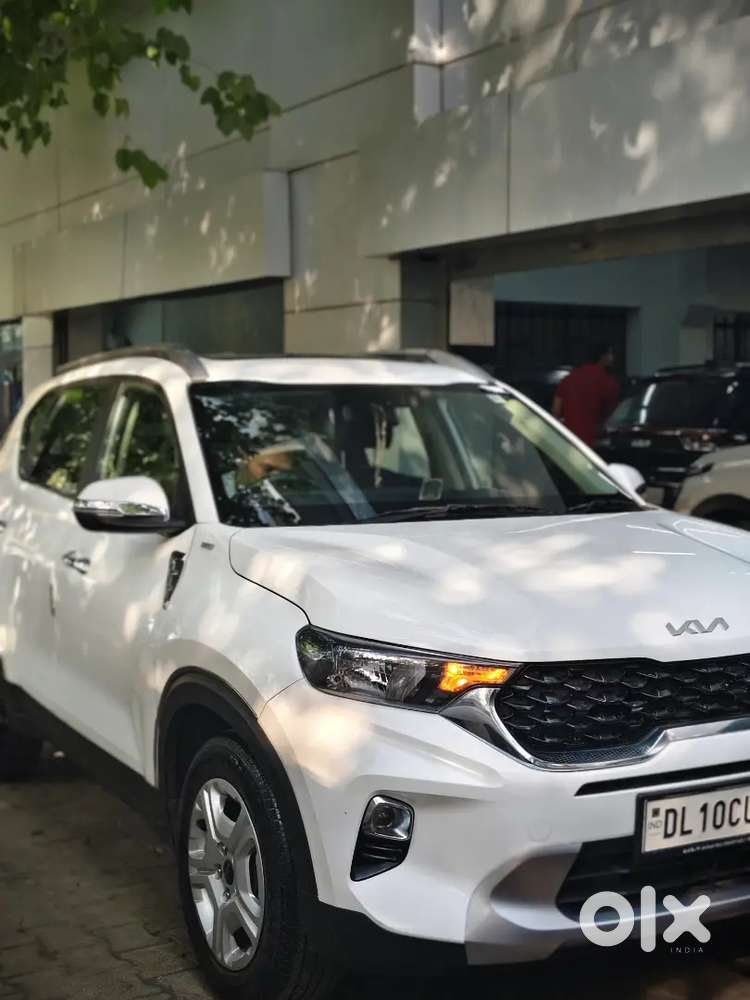 Kia Sonet 2023 Petrol 12600 Km Driven