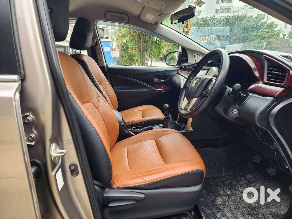 Toyota Innova Crysta 2.4 G Mt 8s, 2017, Diesel