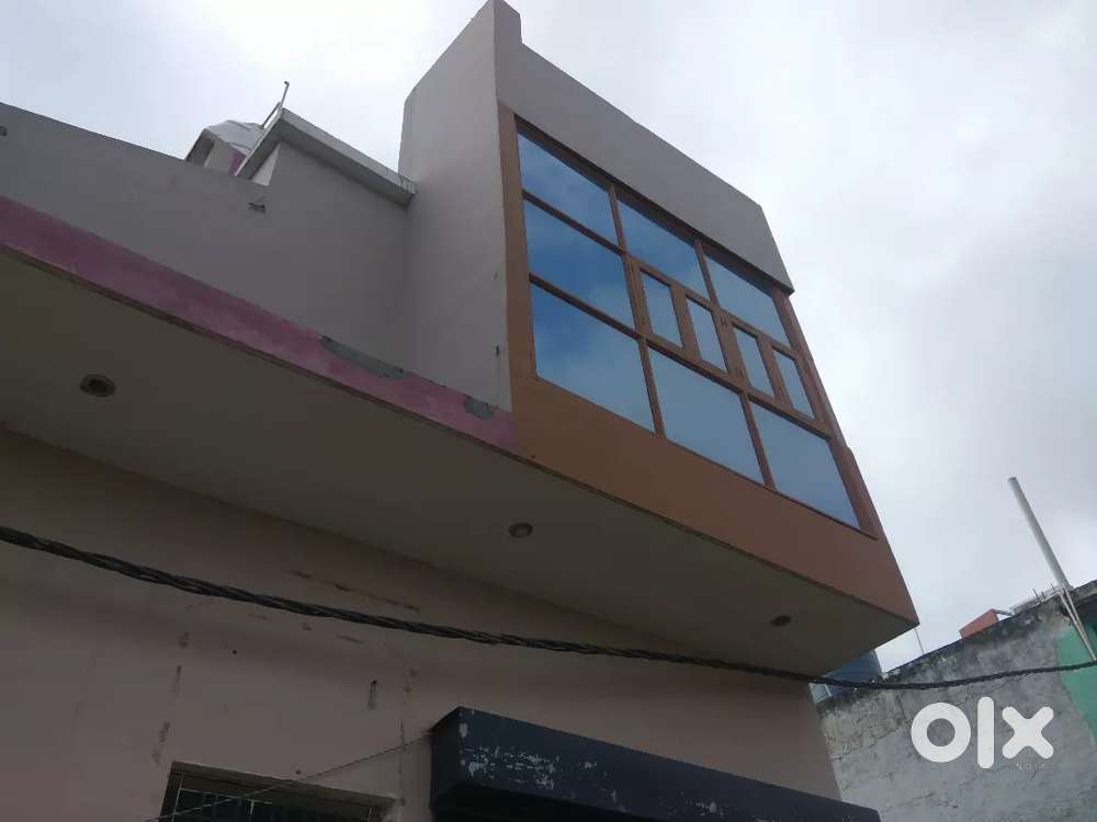 Office space with arrangement for accommodation available for rent