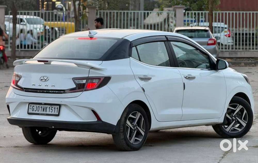 Hyundai Aura 1.2 Sx Cng, 2023, Cng & Hybrids