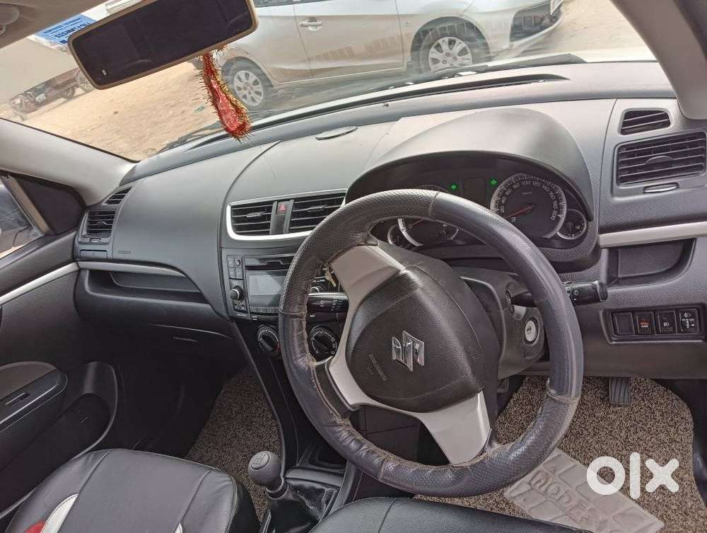 Maruti Suzuki Swift Vxi + Manual, 2017, Petrol