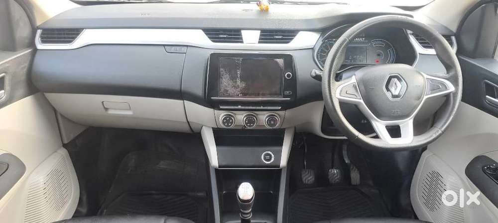 Renault Triber Rxz, 2021, Petrol