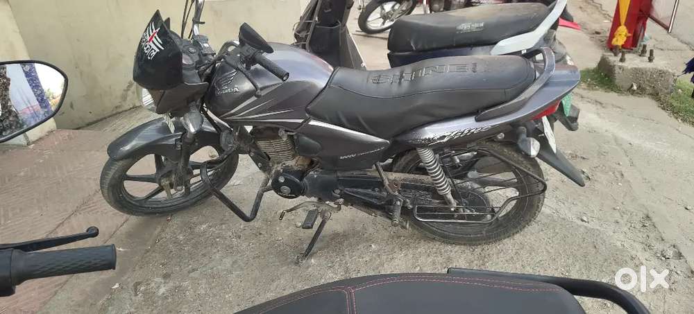 Honda Shine 2014 model
