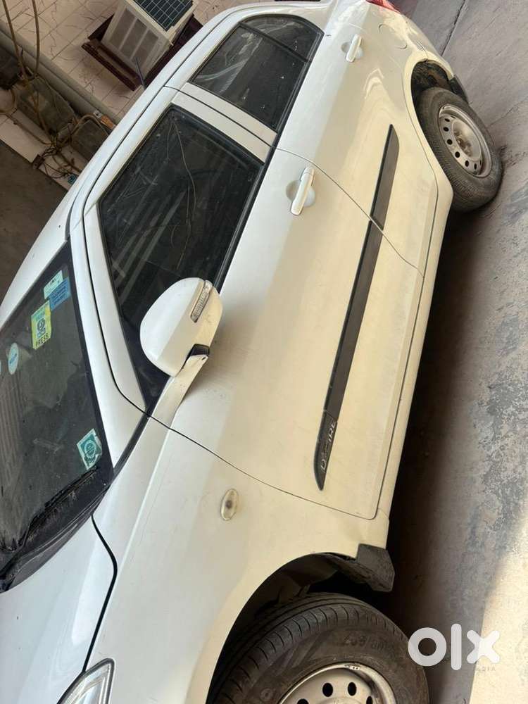 Maruti Suzuki Dzire 2017 Petrol Well Maintained