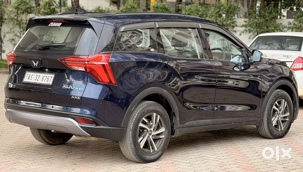 Mahindra Xuv700 2.0 Ax 5 Petrol Mt 7 Str, 2021, Petrol