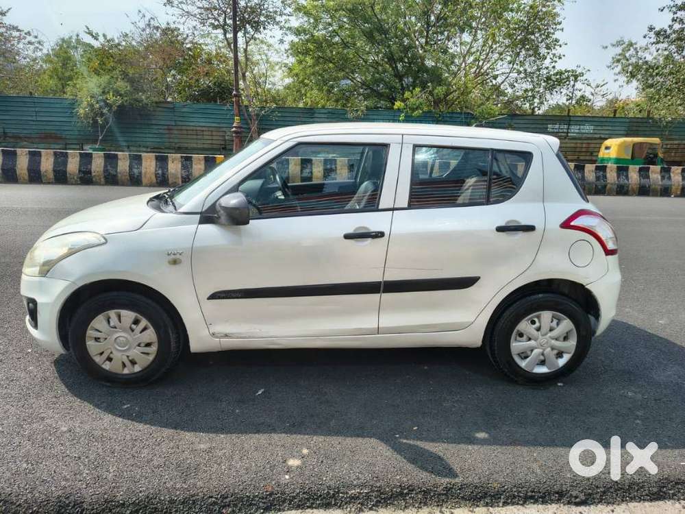 Maruti Suzuki Swift Lxi Optional-o, 2014, Petrol