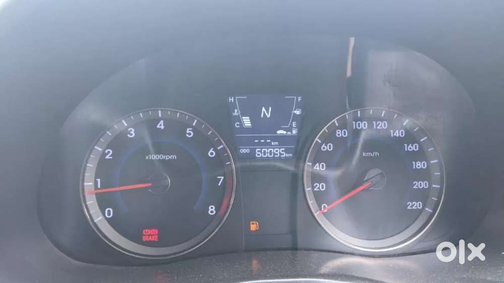 Hyundai Verna [ ] Fluidic 4s 1.6 Vtvt Sx At, 2016, Petrol