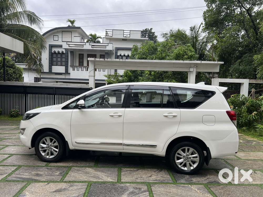 Toyota Innova Crysta 2.4 G Mt, 2017, Diesel