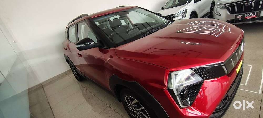 Mahindra Xuv 3xo Ax5 Pm Mt, 2024, Petrol