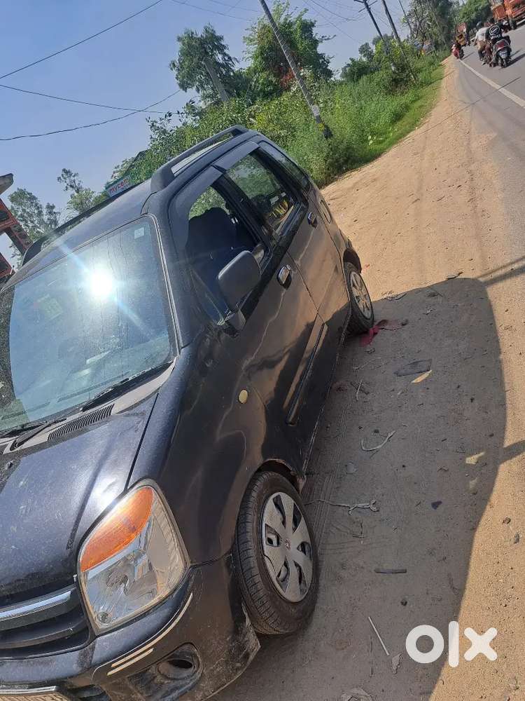 Amroha Transfar Hai 2028 Pass H Cng Pass H No Ac Active Music System