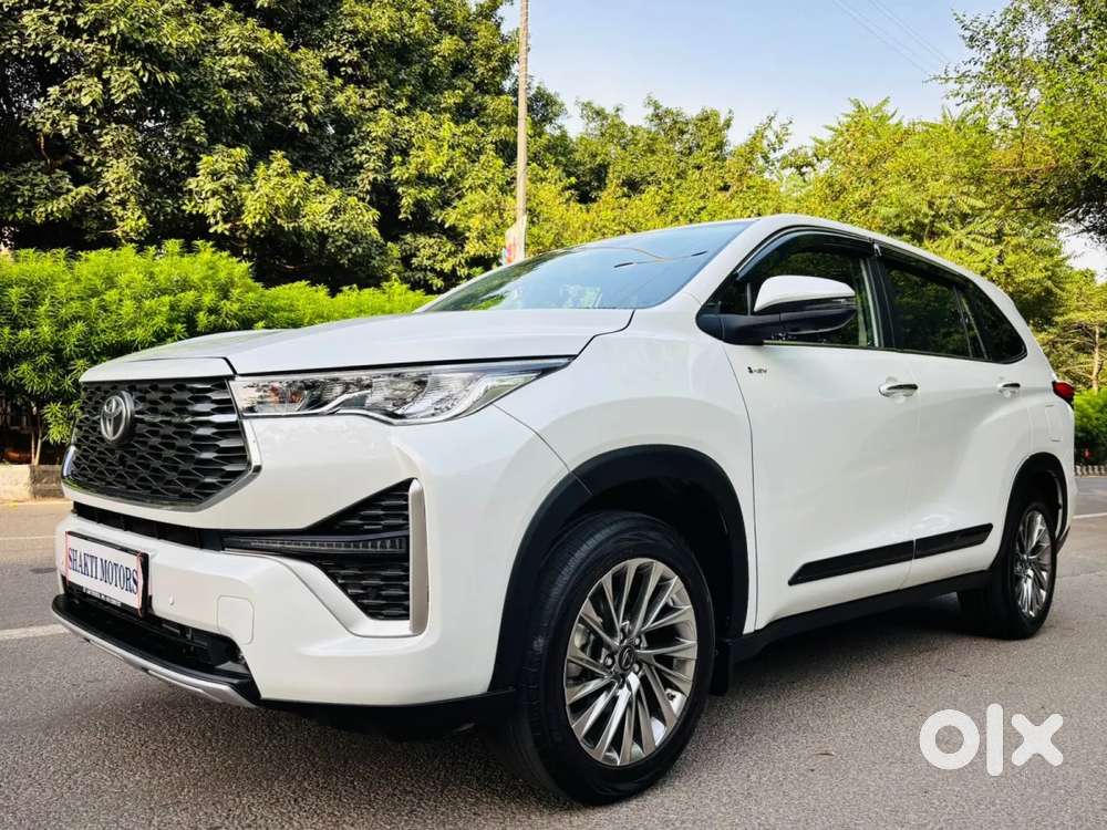 Toyota Innova Hycross, 2026, Petrol