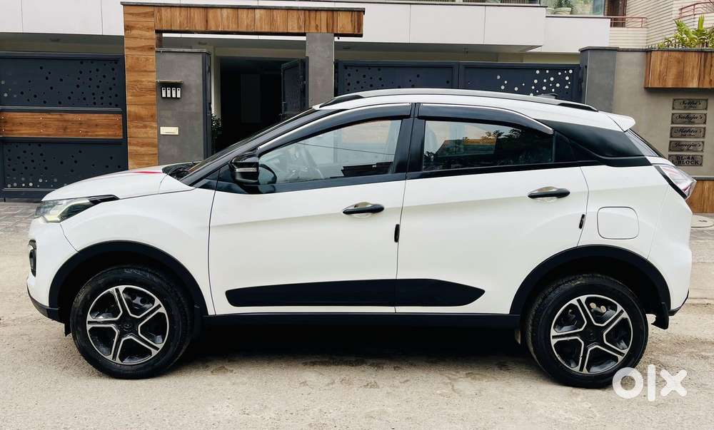 Tata Nexon 1.2 Revotron Xm (s), 2023, Petrol