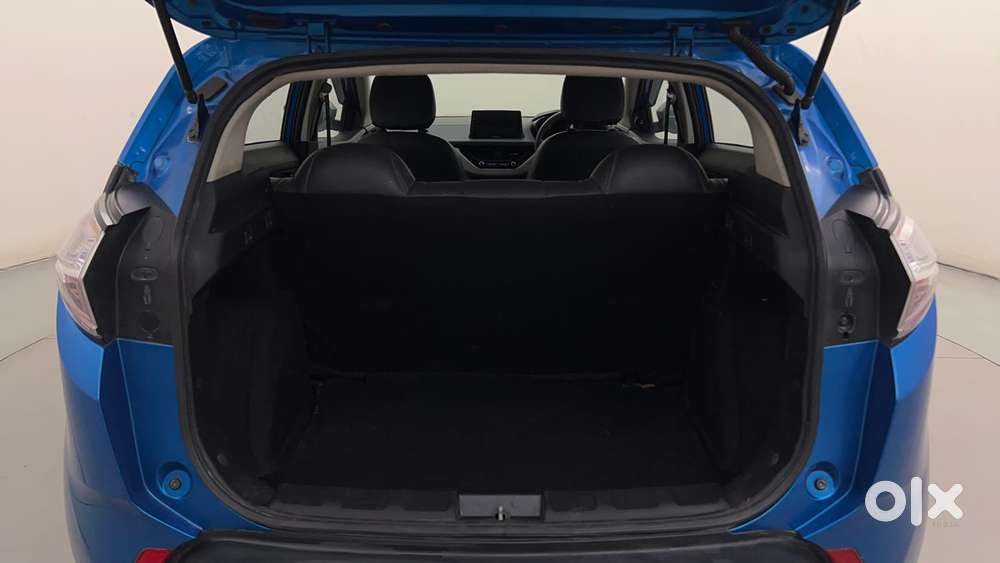 Tata Nexon 1.5 Revotorq Xma Amt (s), 2018, Petrol