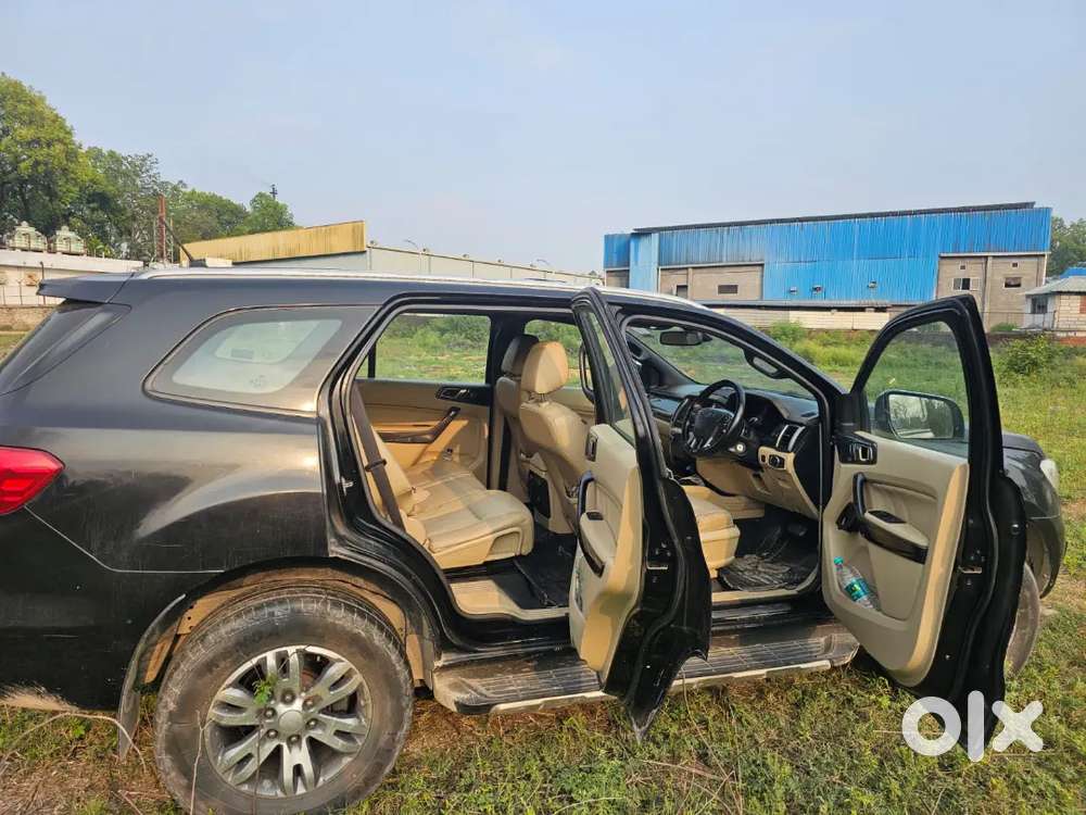 Ford Endeavour 2017 Diesel 80000 Km Driven