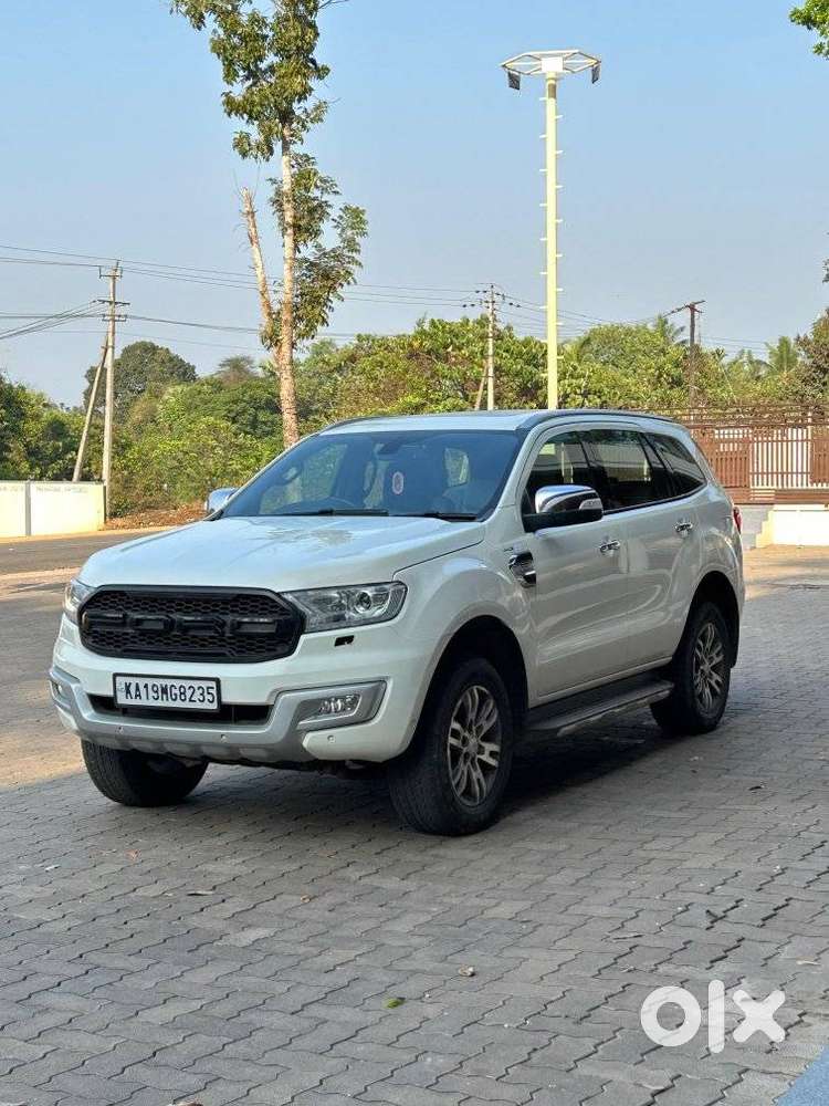 Ford Endeavour 3.2 Titanium At 4x4, 2017, Diesel