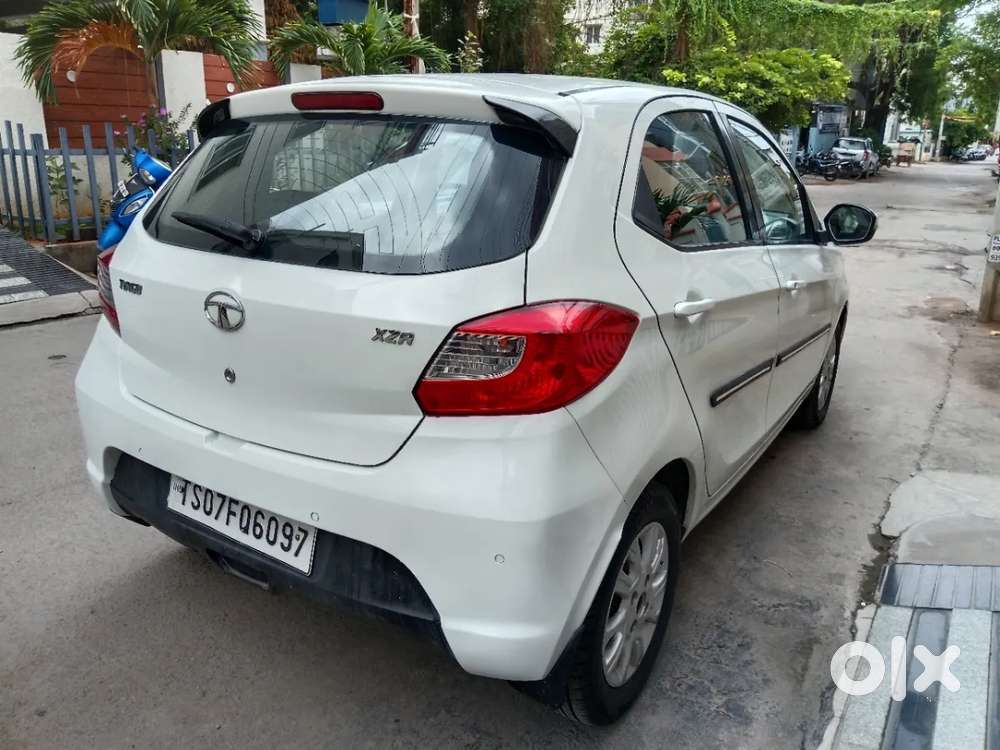 Tata Tiago Xza, 2017, Petrol