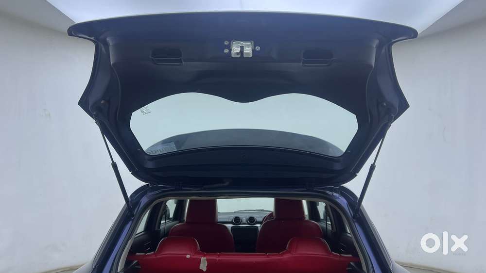 Maruti Suzuki Swift Vvt Vxi, 2021, Petrol