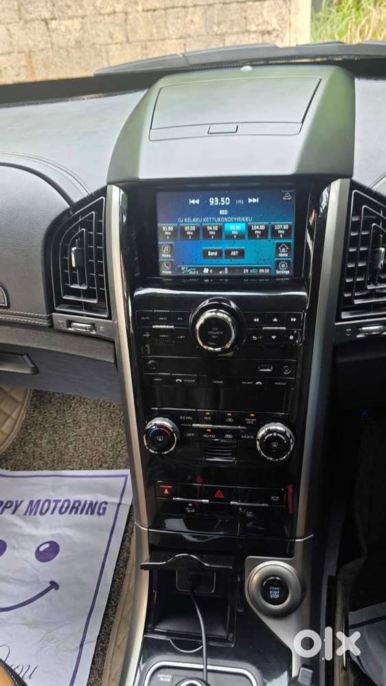 2019 Mahindra Xuv500 W11 At – Top-of-the-line Model  Kochi