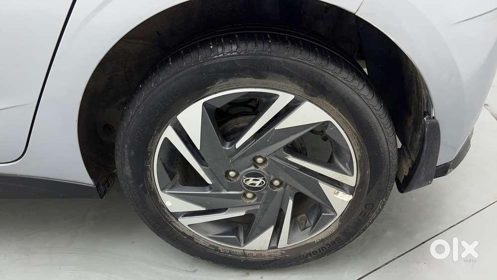 Hyundai New I20 1.2 Asta (o) Mt, 2023, Petrol