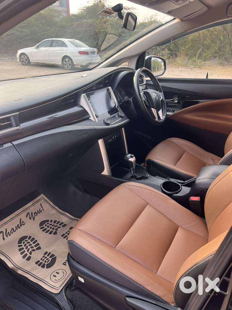 Toyota Innova Crysta