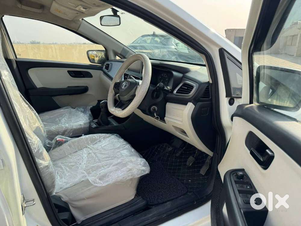 Tata Altroz 2022 Xm Plus Petrol  47k Km  Excellent Condition Sellin