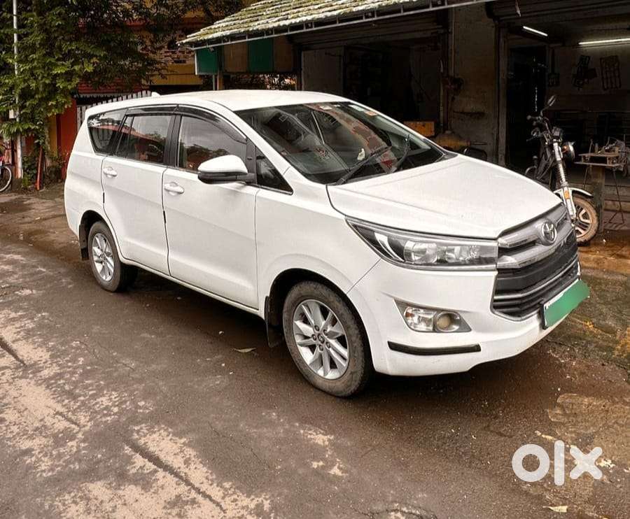 Toyota Innova Crysta 2.8 Gx At, 2017, Diesel