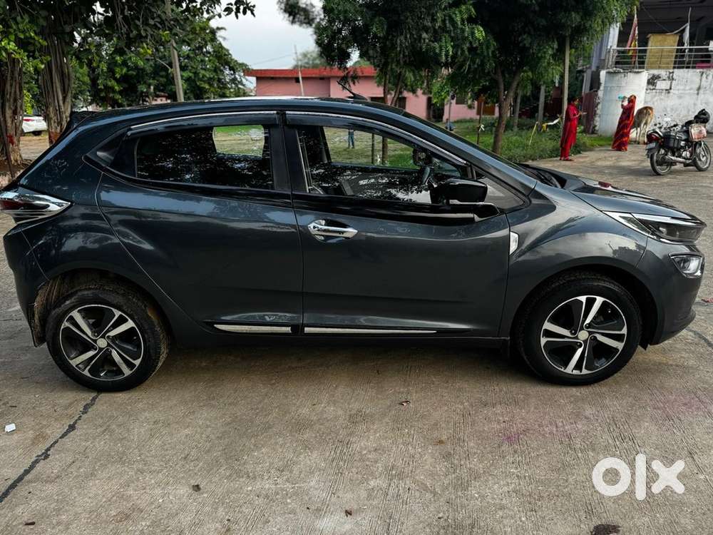 Tata Altroz Petrol 2020
