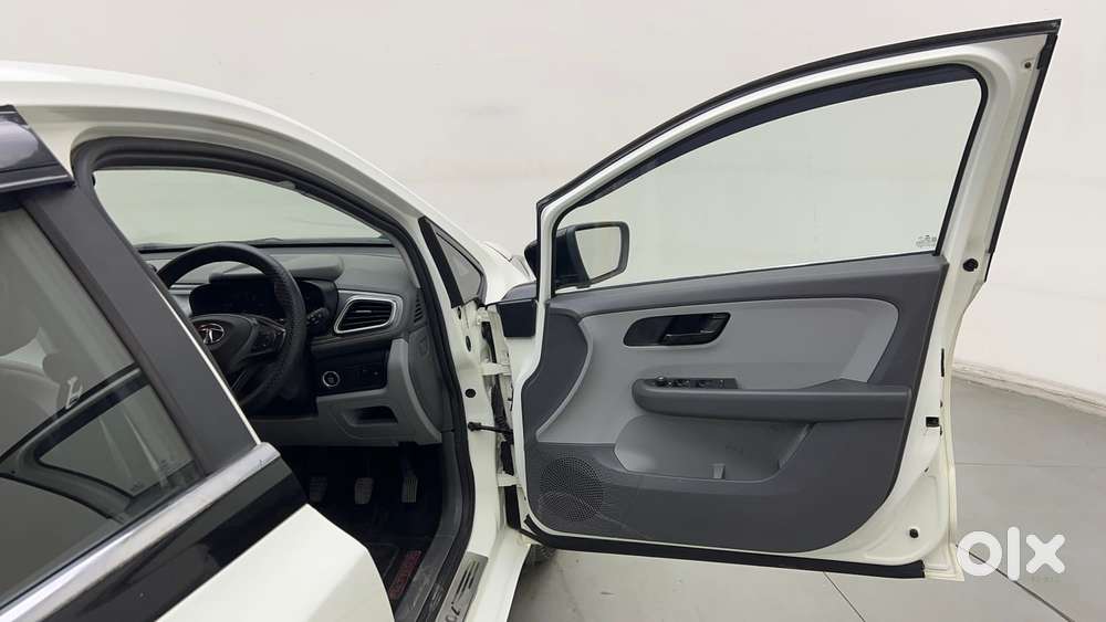 Tata Altroz 1.2 Xt, 2020, Petrol