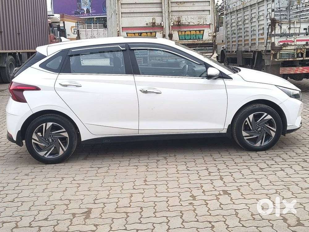 Hyundai I20 Asta (o) 1.2 Ivt, 2022, Petrol