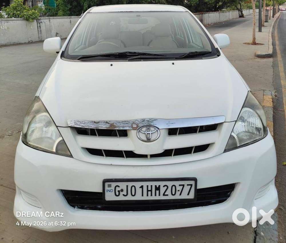 Toyota Innova 2009-2011 2.0 G4 Petrol 8-seater, 2007, Petrol