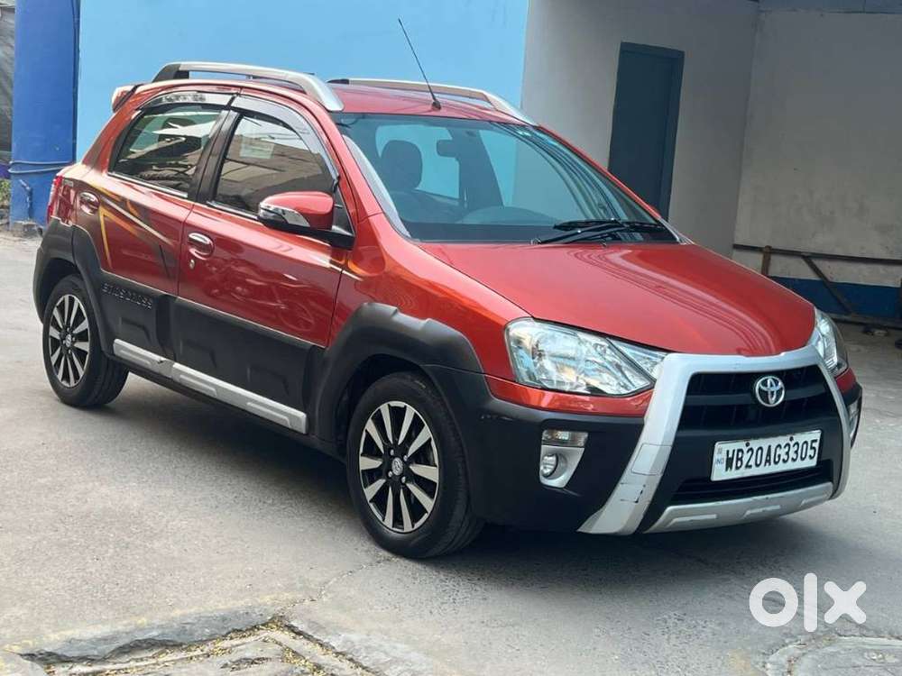 Toyota Etios Cross, 2015, Petrol
