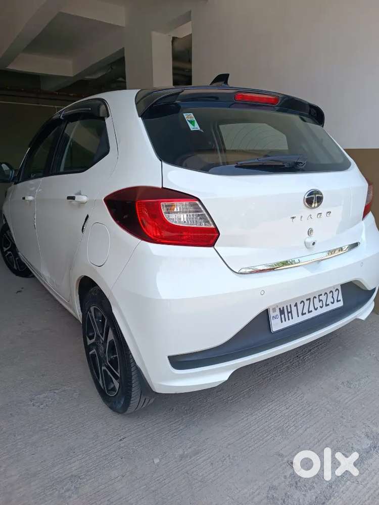 Tata Tiago 1.2 Revotron Petrol 2025