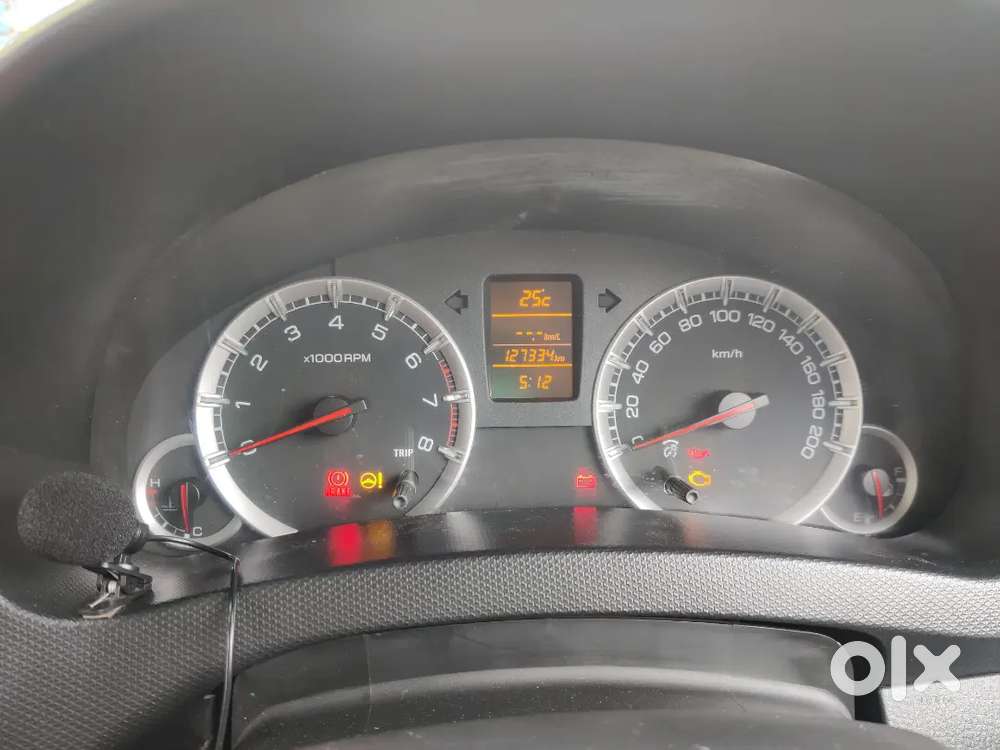 Maruti Suzuki Swift 2012 Ending Petrol Manual