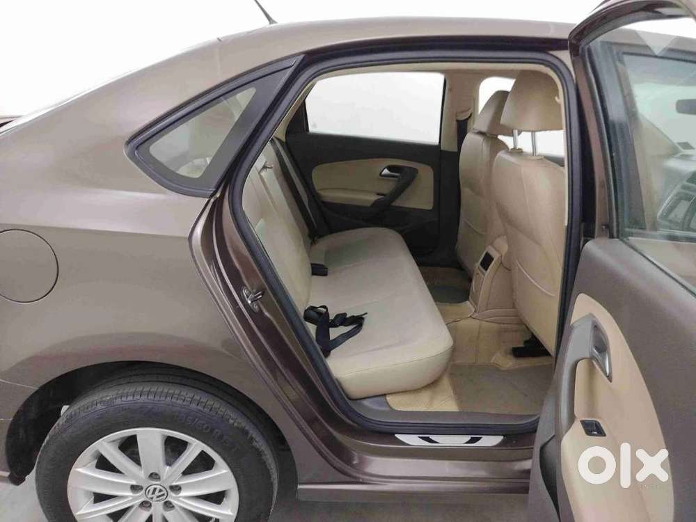 Well Maintained 2016 Volkswagen Vento 1.5l Highline Diesel Automatic