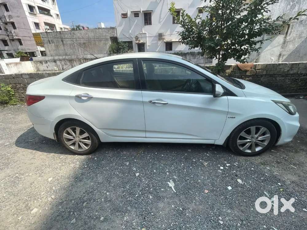 Hyundai Fluidic Verna 2012 Diesel 120000 Km Driven
