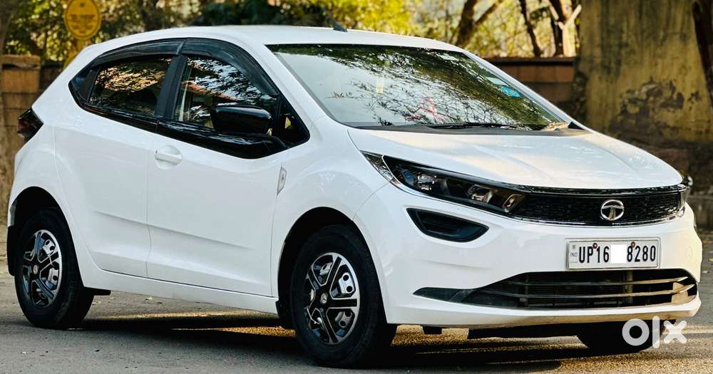 Tata Altroz 1.2 Xe, 2022, Petrol
