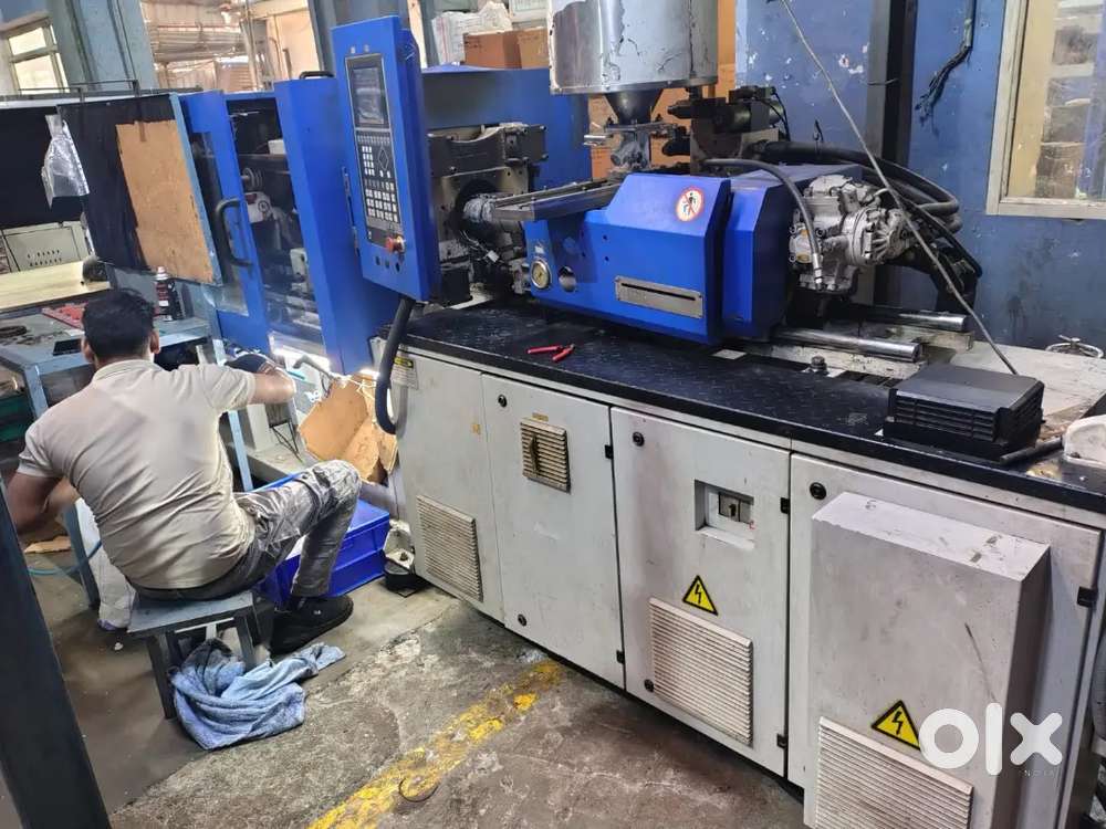 All types injection molding machine available