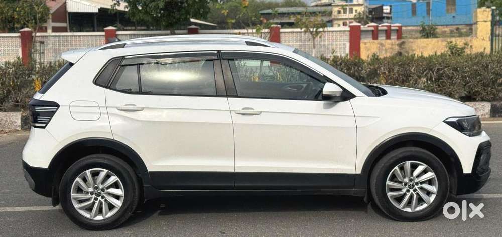 Volkswagen Taigun 1.0 Tsi Highline At, 2022, Petrol